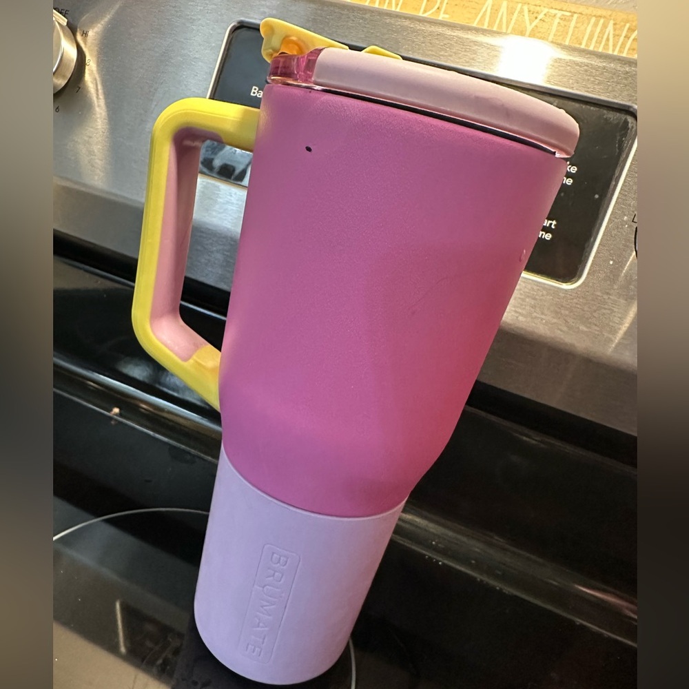 Brumate Müv 35oz tumbler